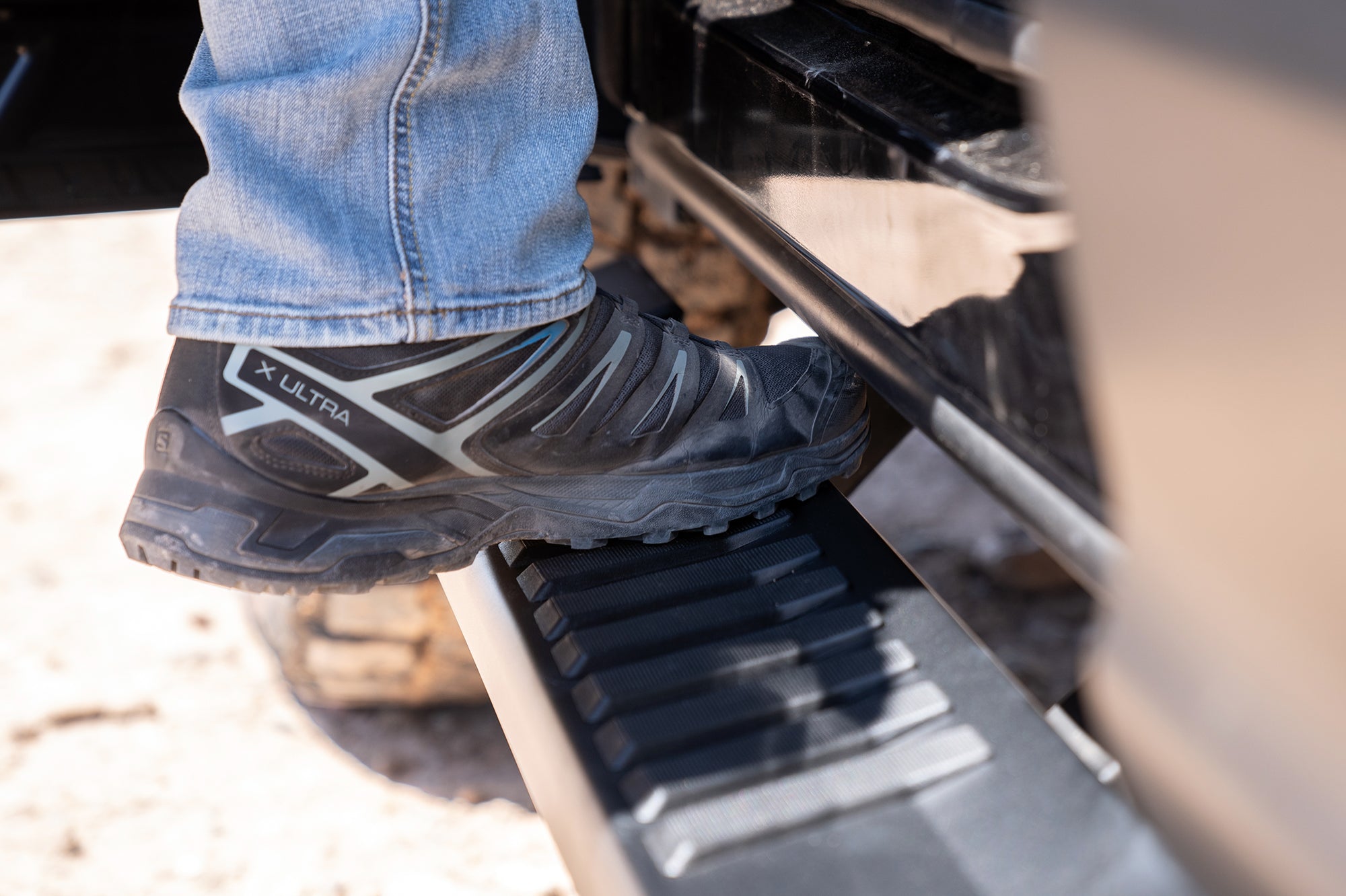 Raptor Series 6" OEM Style Running Boards - Black Textured Aluminum - 15-26 Ford F-150; 22-25 F-150 Lightning; 17-26 F-250/F-350 Super Duty Crew Cab