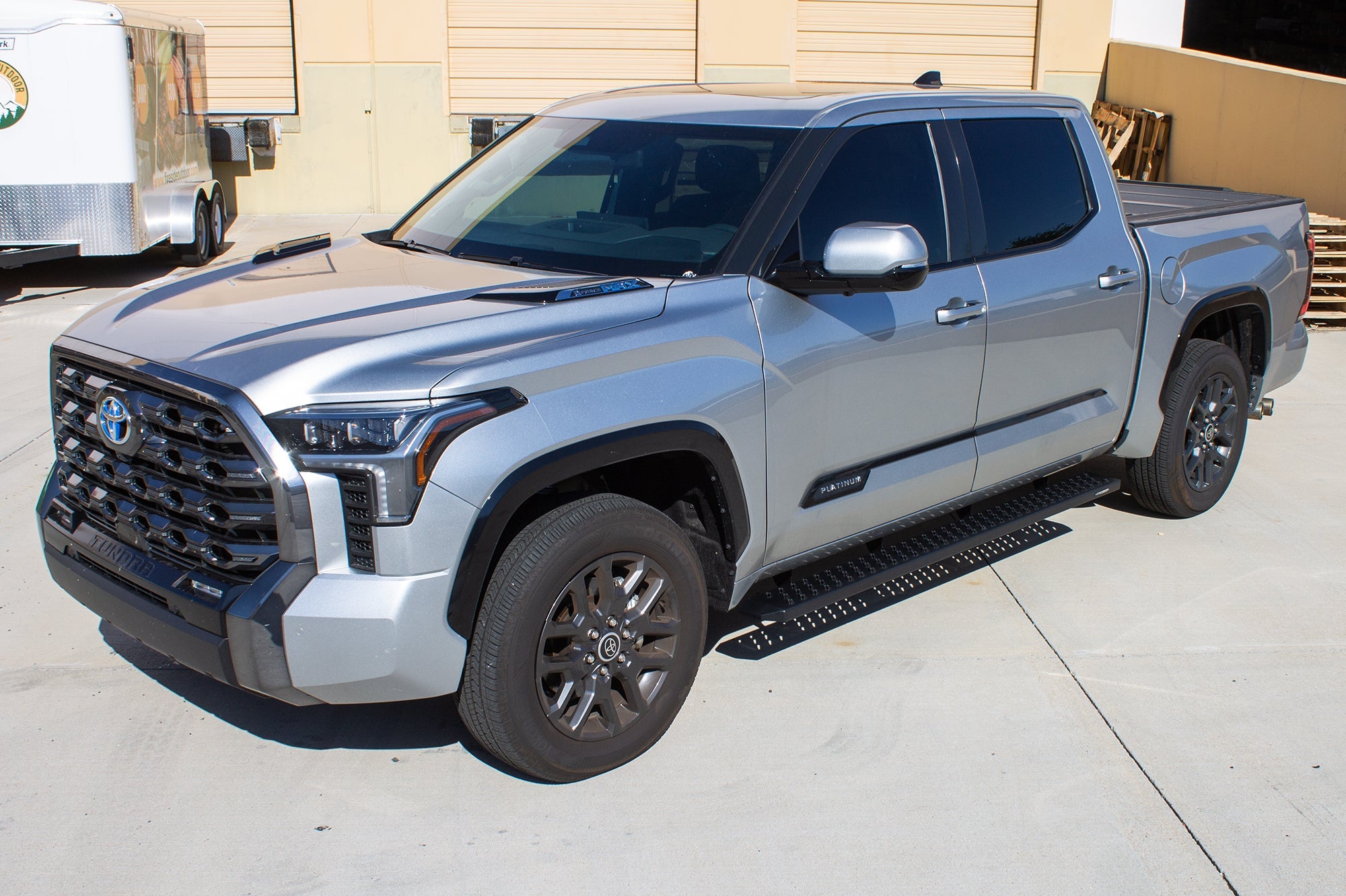 6.5in Sawtooth Slide Track Running Boards - Black Textured Aluminum