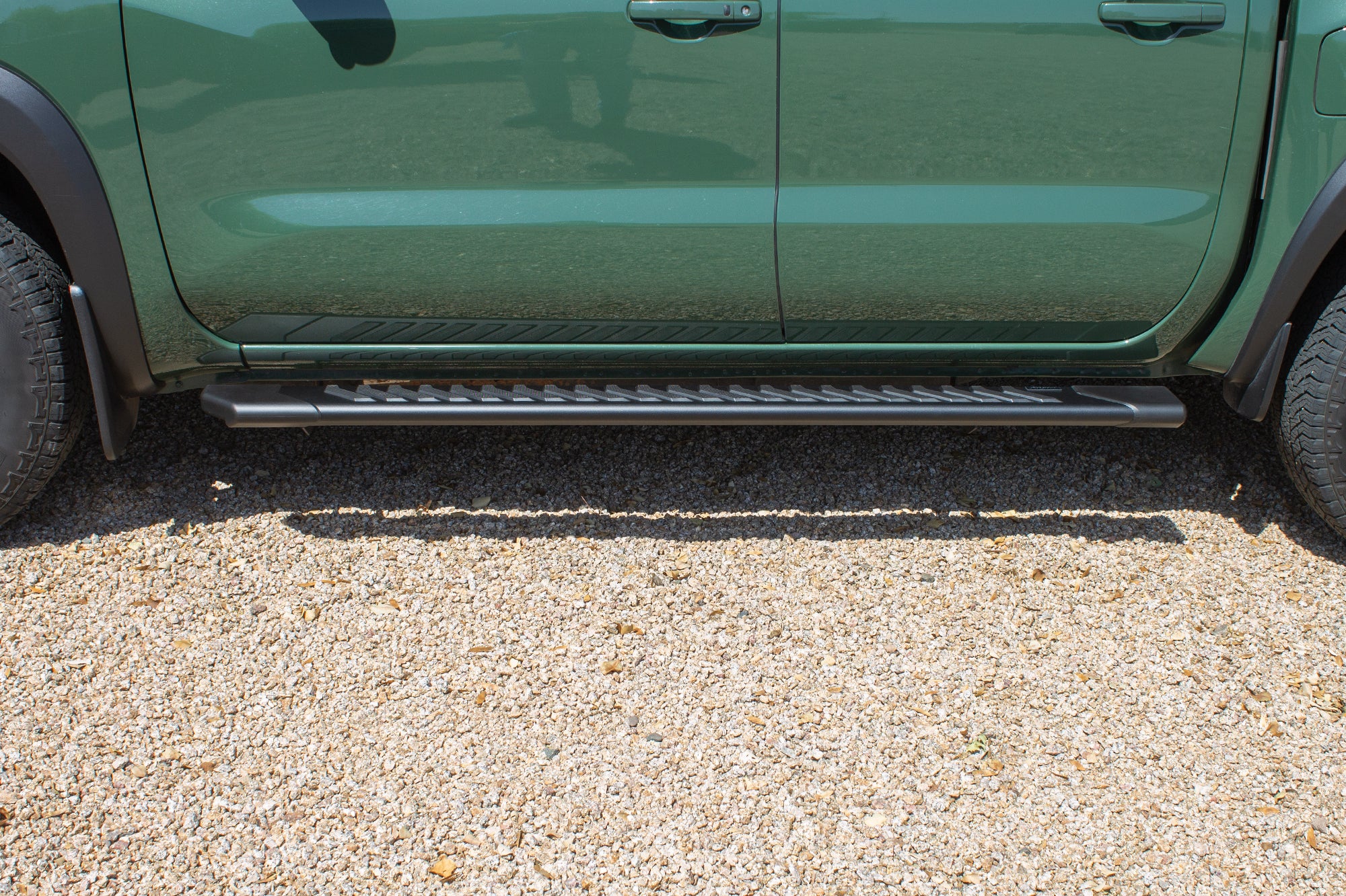Raptor Series 5 in OEM Style Full Tread Slide Track Running