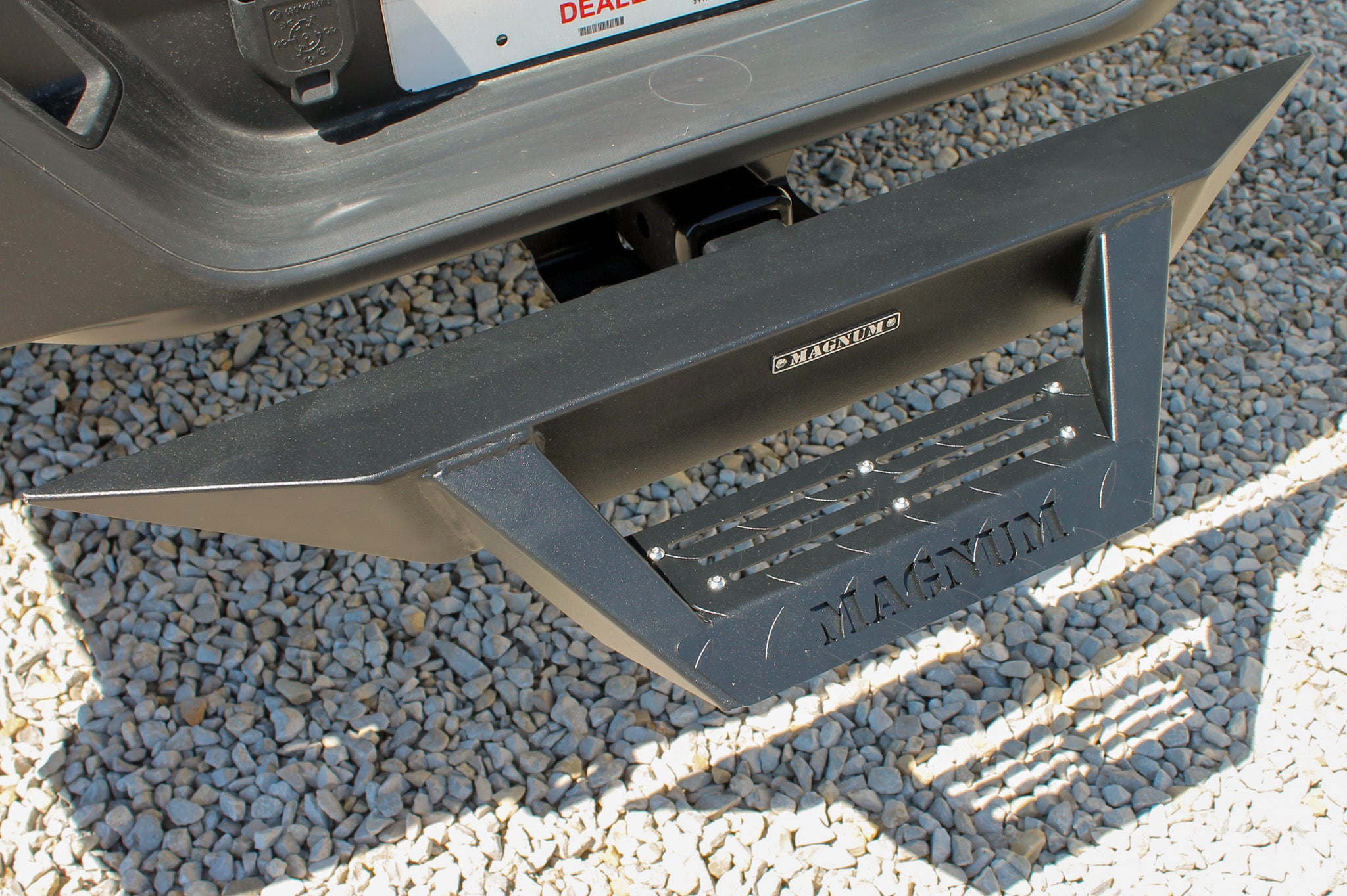 Magnum RT Black Bumper Hitch Step